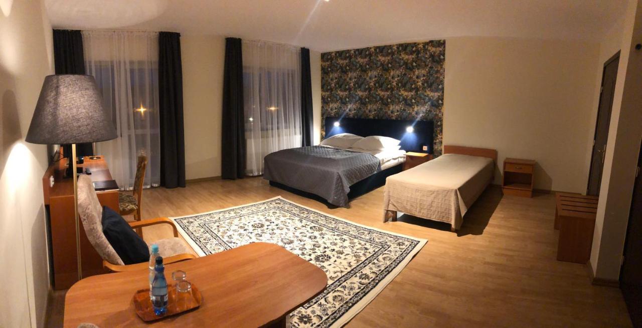 Gołąbek 3*